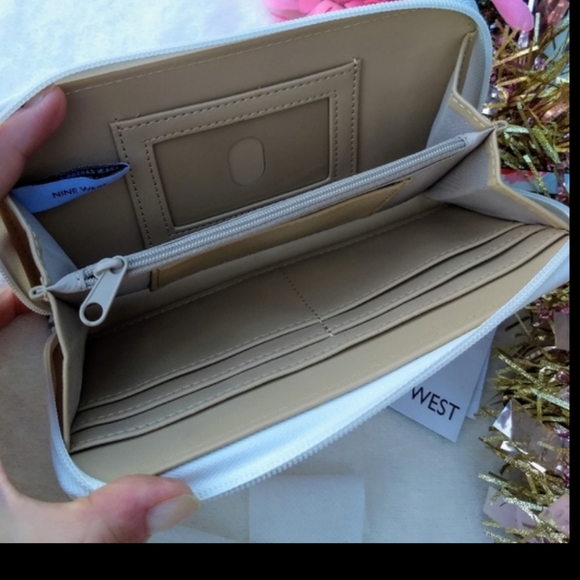 WALLET SOLD Nine West Floral Crossbody + Wallet - Picture 12 of 13